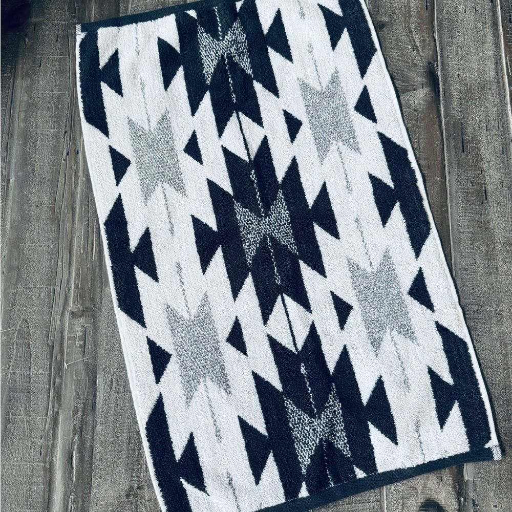 Wrangler Western Aztec Southwest Gray Hand Towel